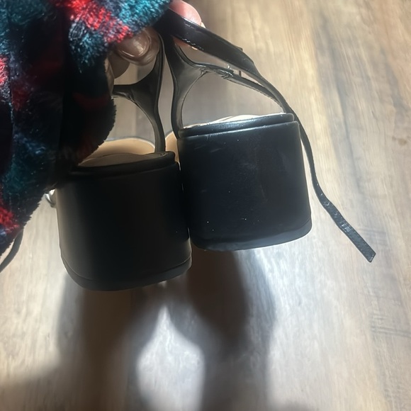 New Tooshop Black Strappy Heels looks just like the Chanel - Picture 5 of 6